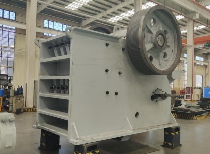 Дробильно-сортировочный комплекс ТРН-30 Дробильно-сортировочный комплекс ТРН-30