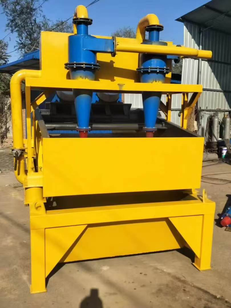 Пескоотделитель двухциклонный 1015