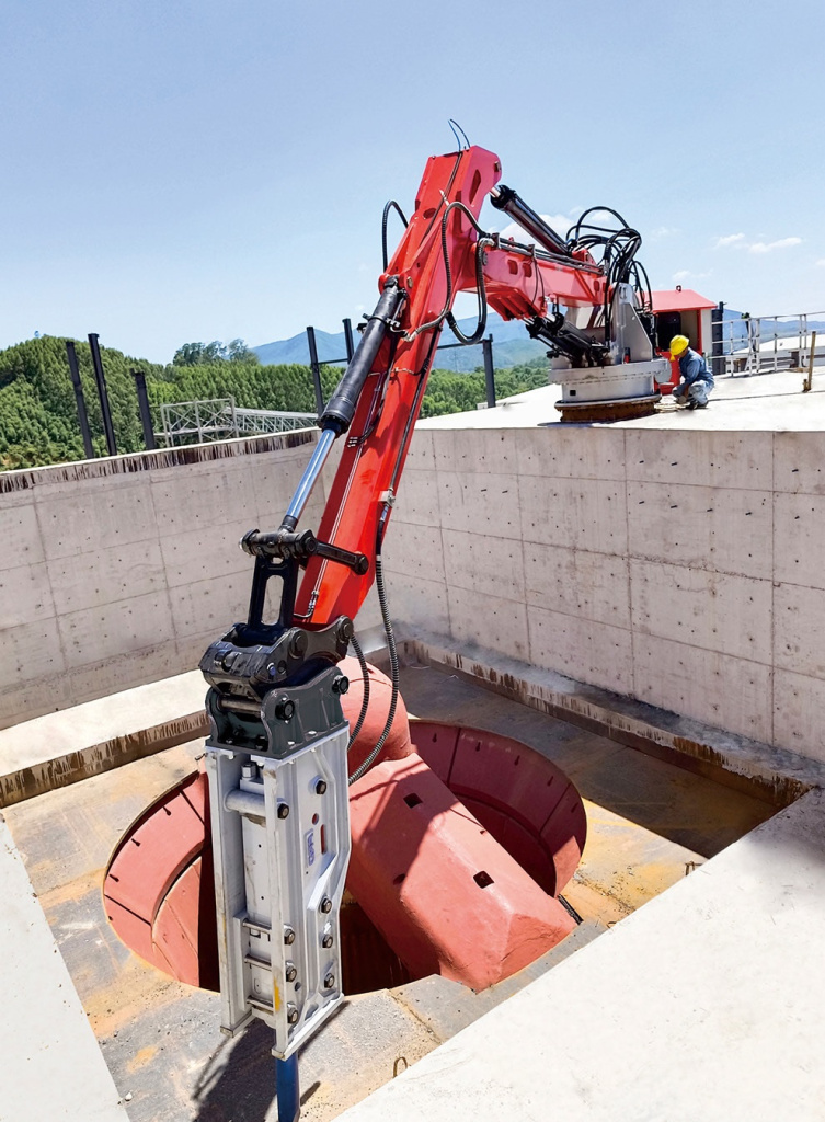 Бутобой BHD600