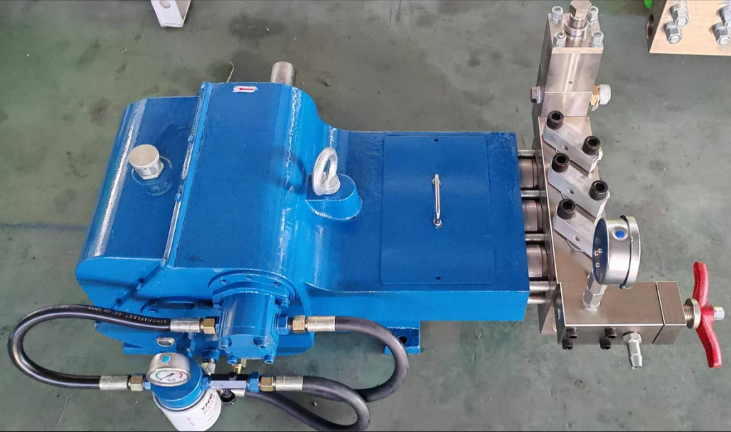 Трехплунжерный насос 3D2-250