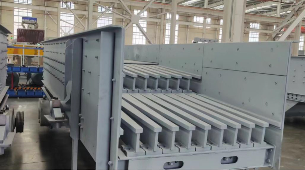 Вибрационный питатель ZSW600х180 Вибрационный питатель ZSW600х180