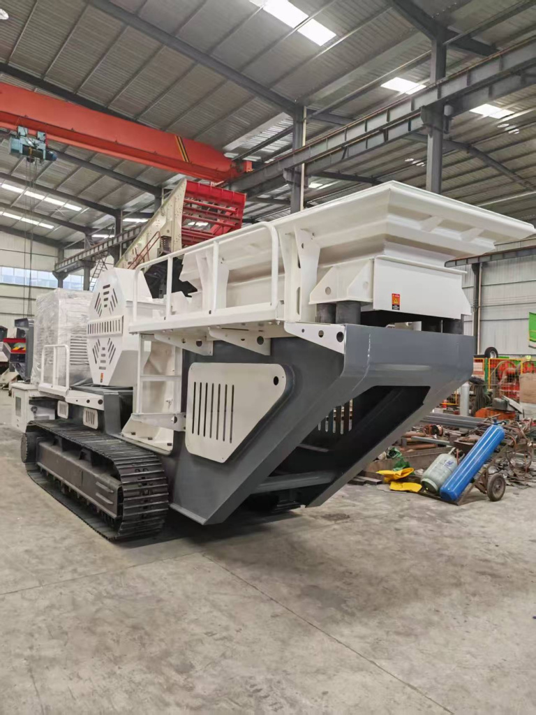 Мобильный комплекс с щековой дробилкой РЕ400х600 Мобильный комплекс с щековой дробилкой РЕ400х600