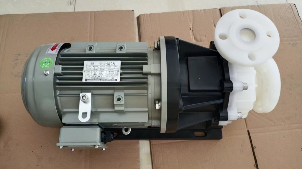 Центробежный насос с магнитной муфтой SXP-P-455 Центробежный насос с магнитной муфтой SXP-P-455